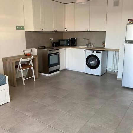Appartement RDC avec parking privé La Fare-les-Oliviers Exterior foto